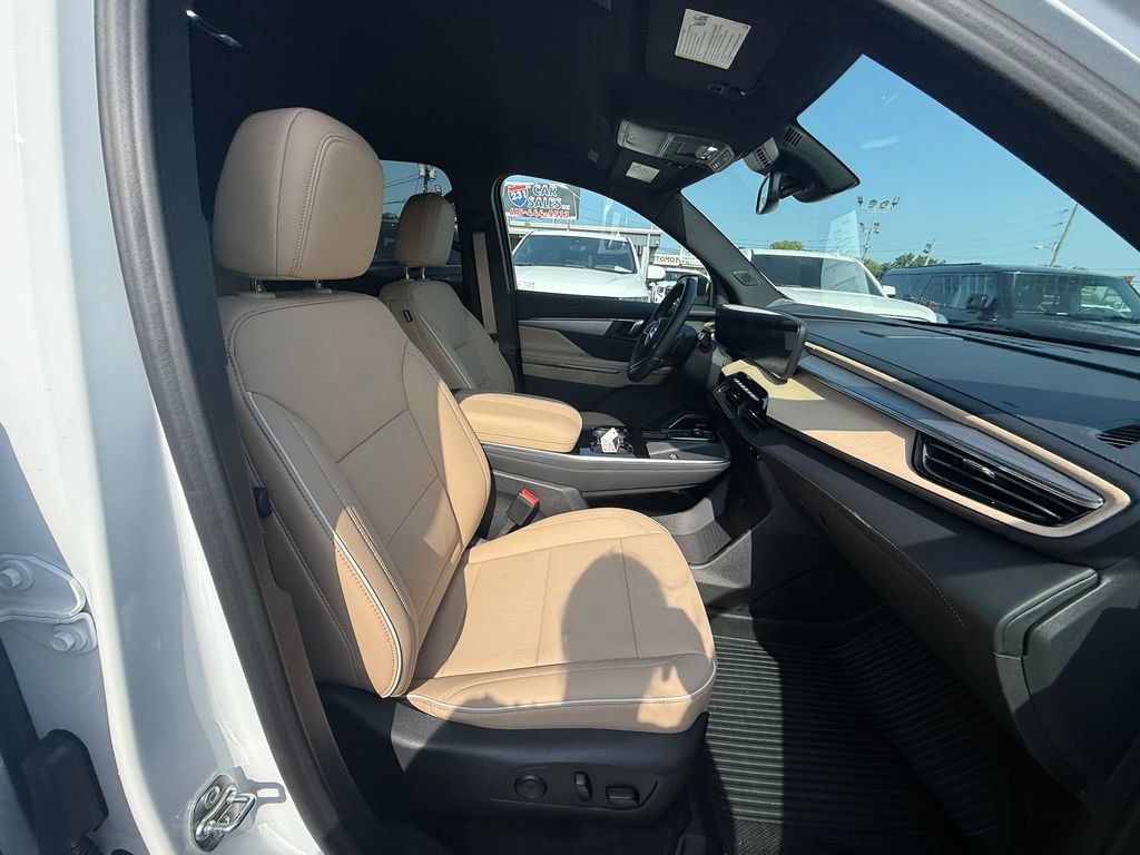 Used 2026 Buick Enclave Preferred FWD image 24
