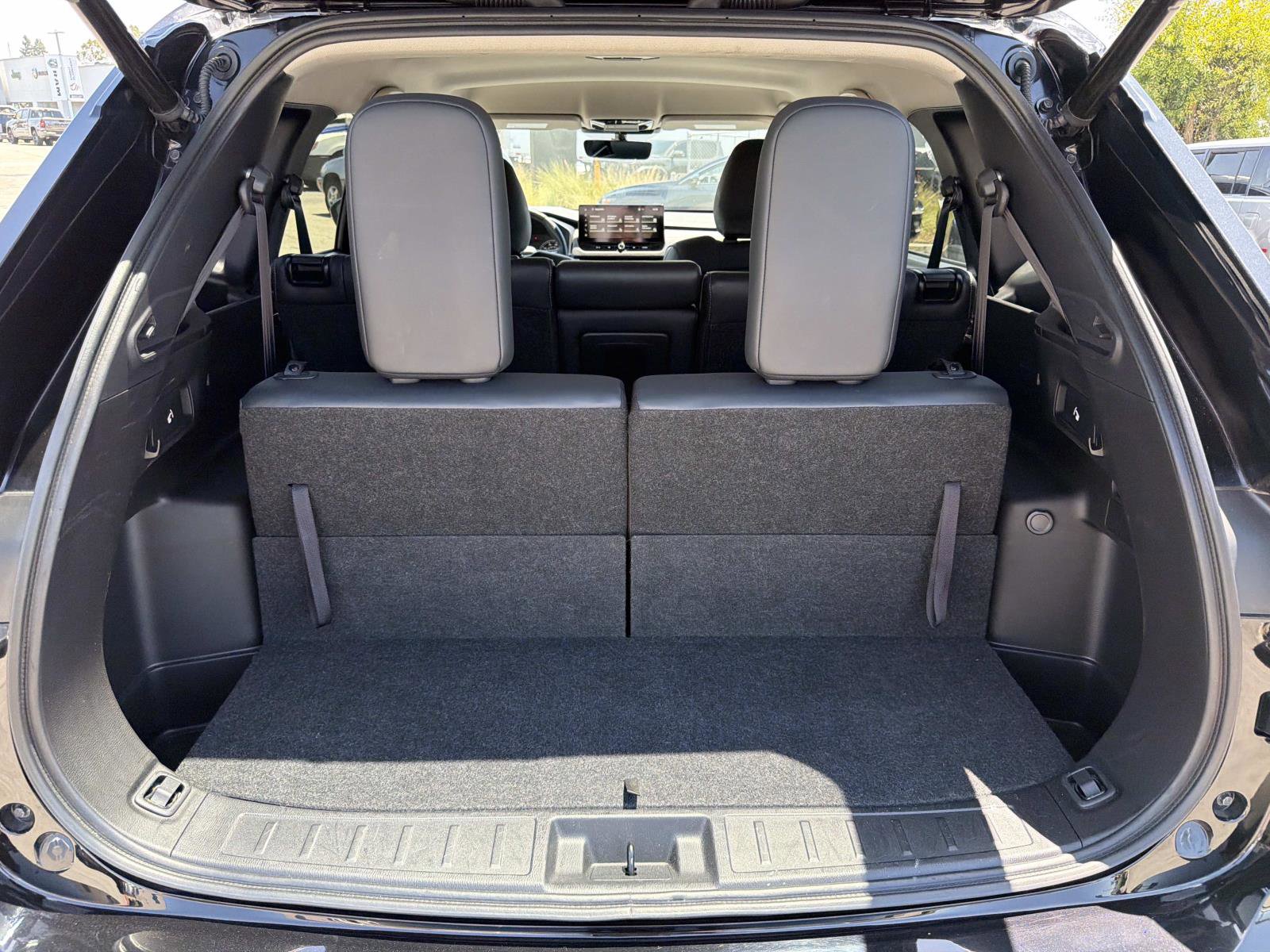 Used 2025 Mitsubishi Outlander SE FWD image 24