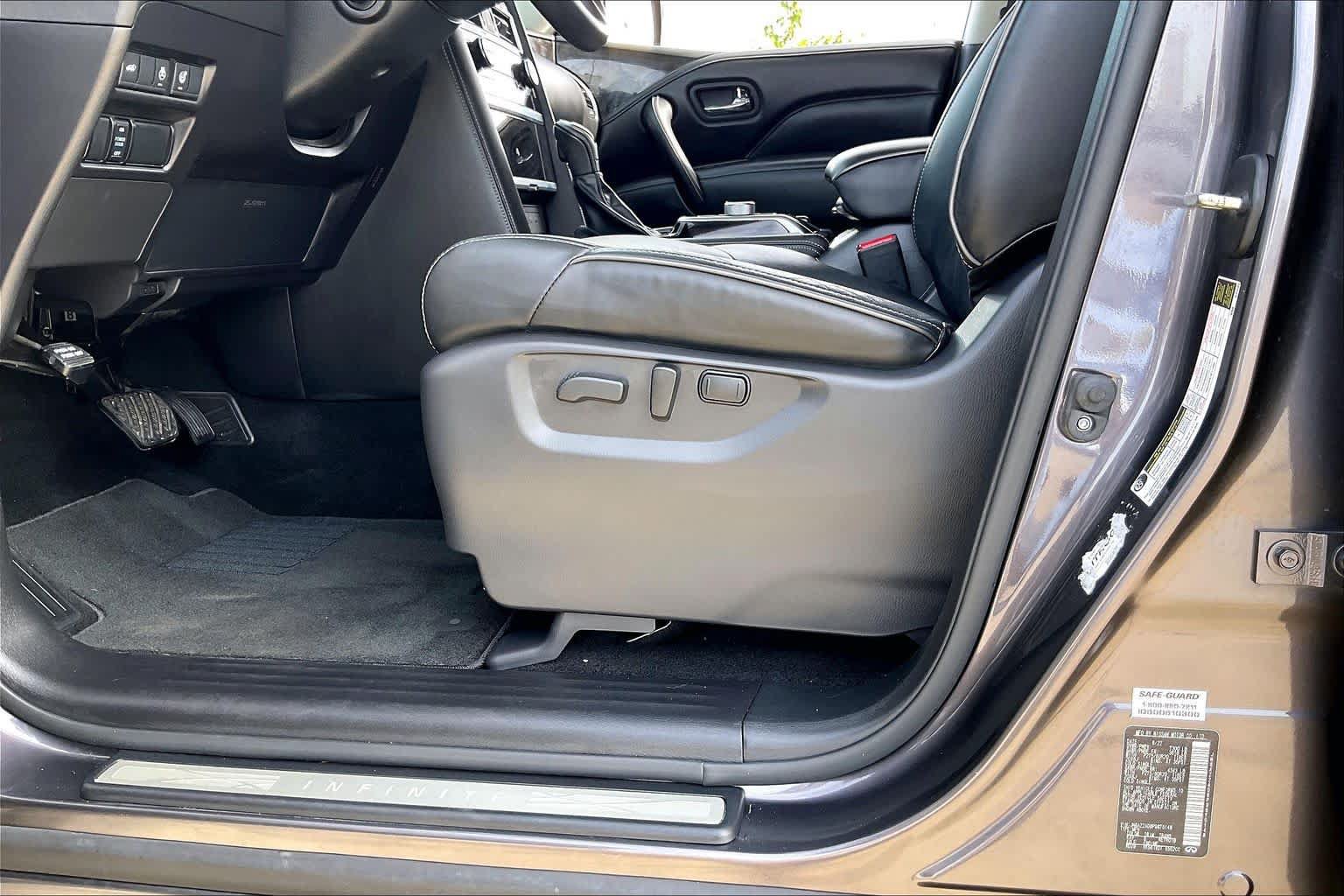 Used 2023 INFINITI QX80 Luxe w/ Cargo Package RWD image 36
