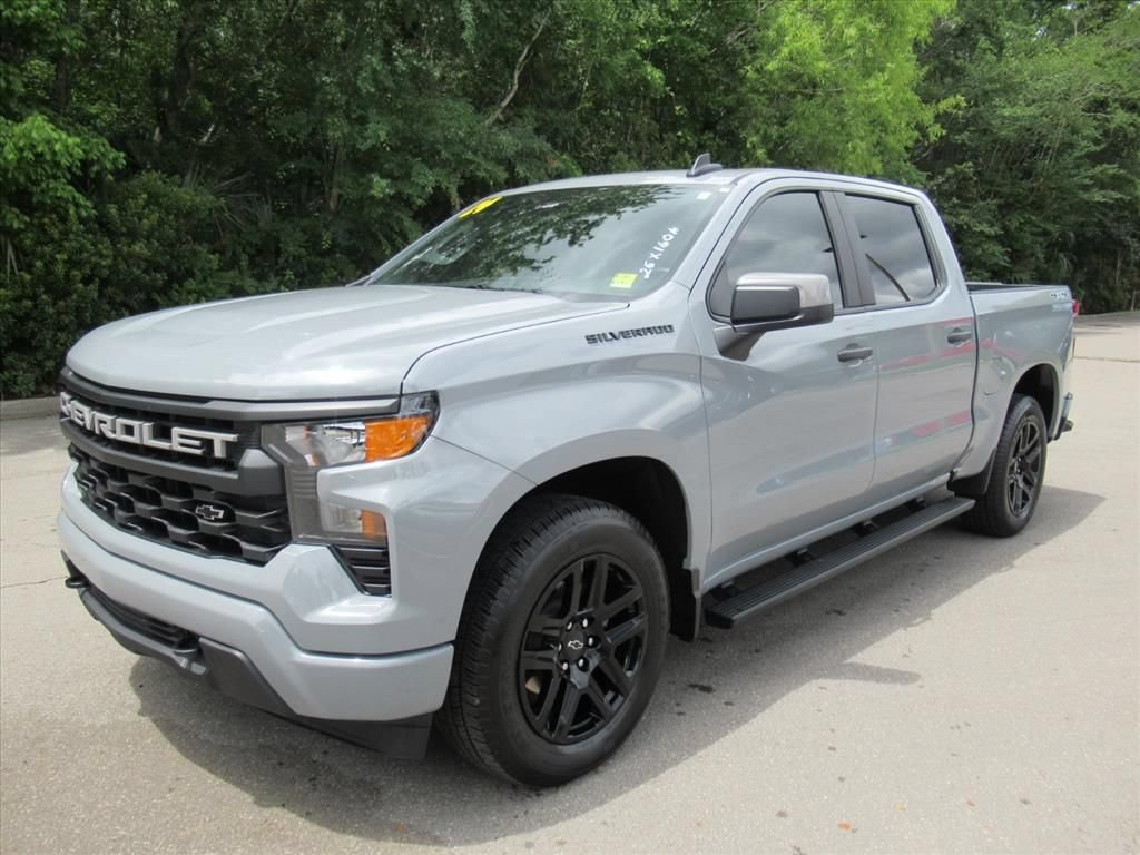 Used 2024 Chevrolet Silverado 1500 Custom w/ Dark Appearance Package RWD image 3