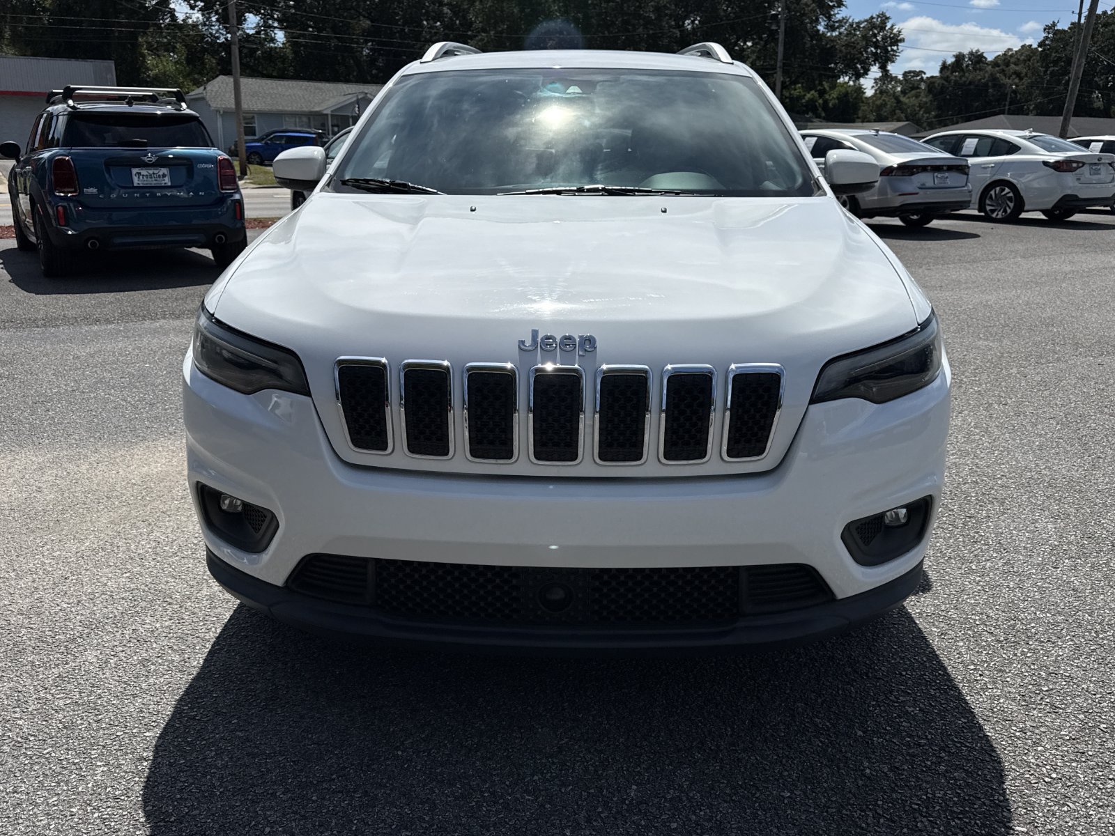 Used 2021 Jeep Cherokee Latitude Plus FWD image 9