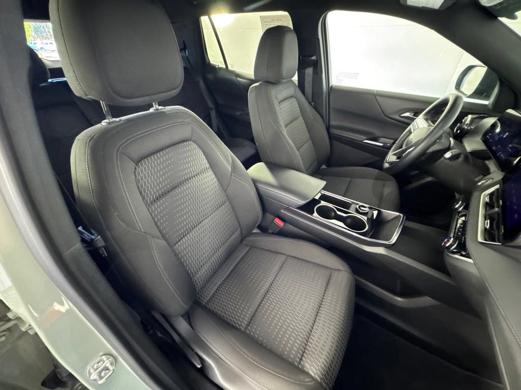 Certified 2026 Chevrolet Equinox LT AWD/4WD image 36