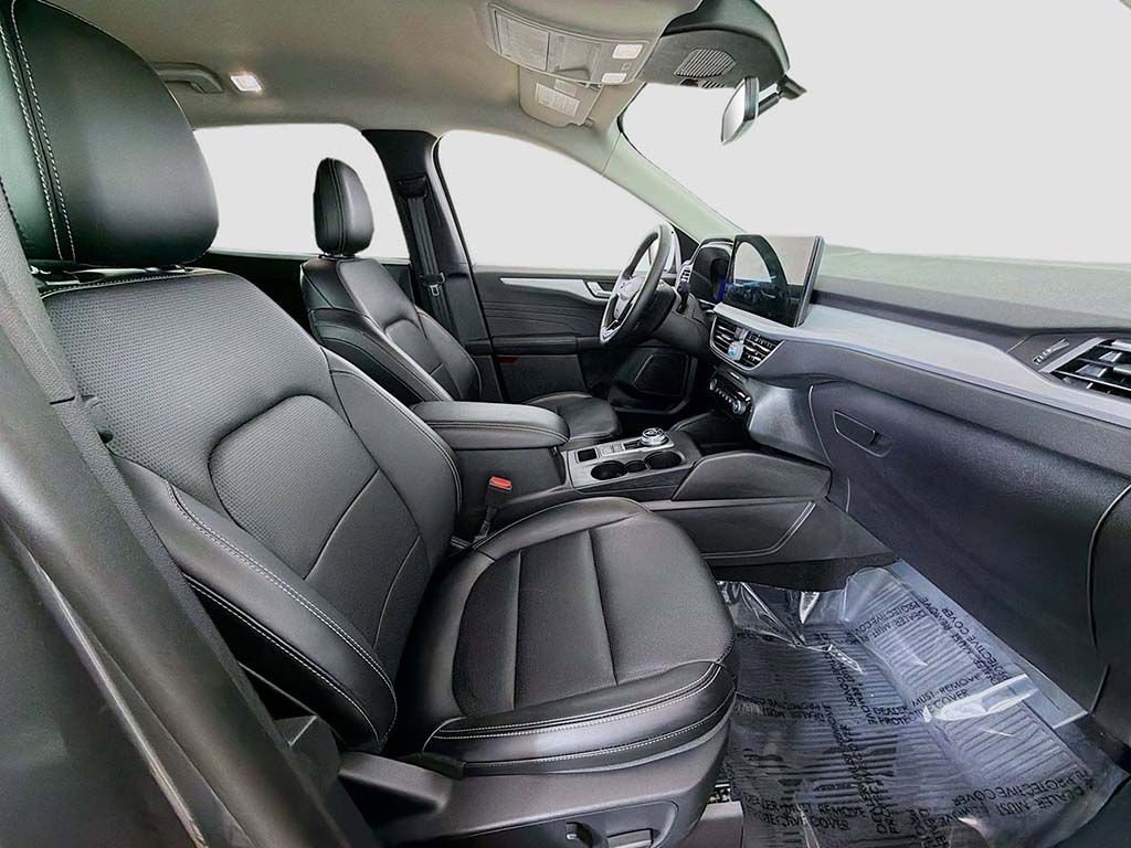 Used 2024 Ford Escape Platinum image 20
