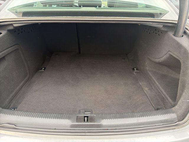 Used 2015 Audi A4 2.0T Premium image 29