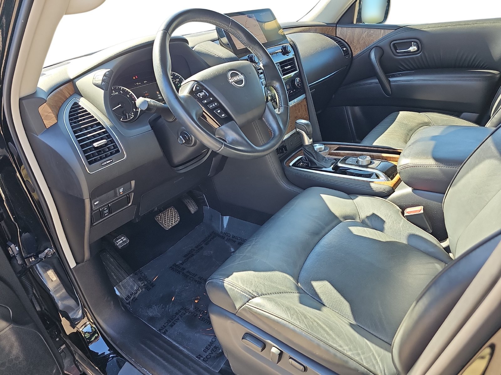 Used 2021 Nissan Armada SL w/ Captain's Chairs Package AWD/4WD image 16