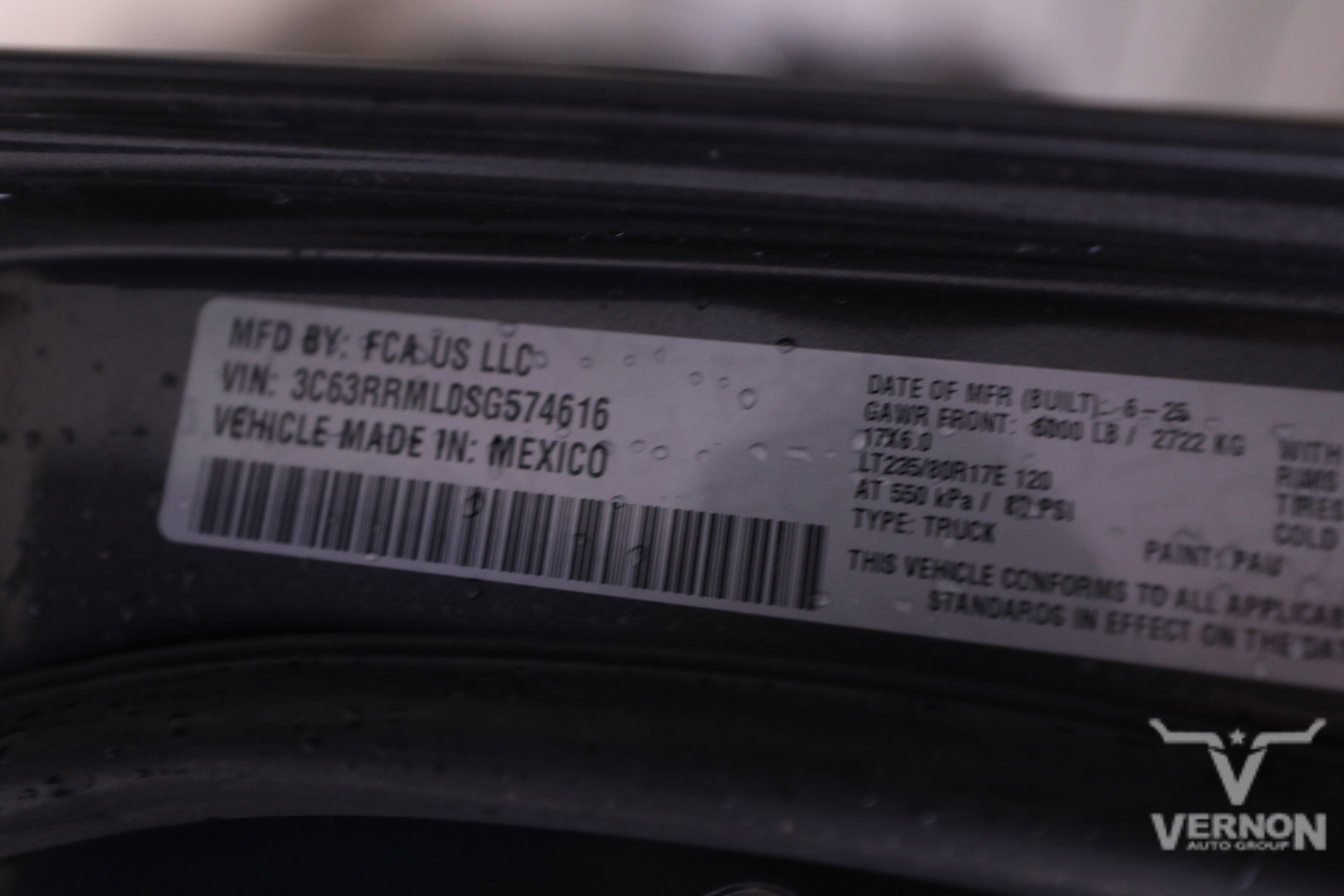 New 2025 RAM 3500 Laramie image 40