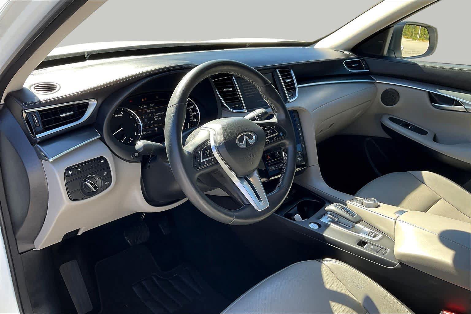 Used 2024 INFINITI QX50 Luxe FWD image 18