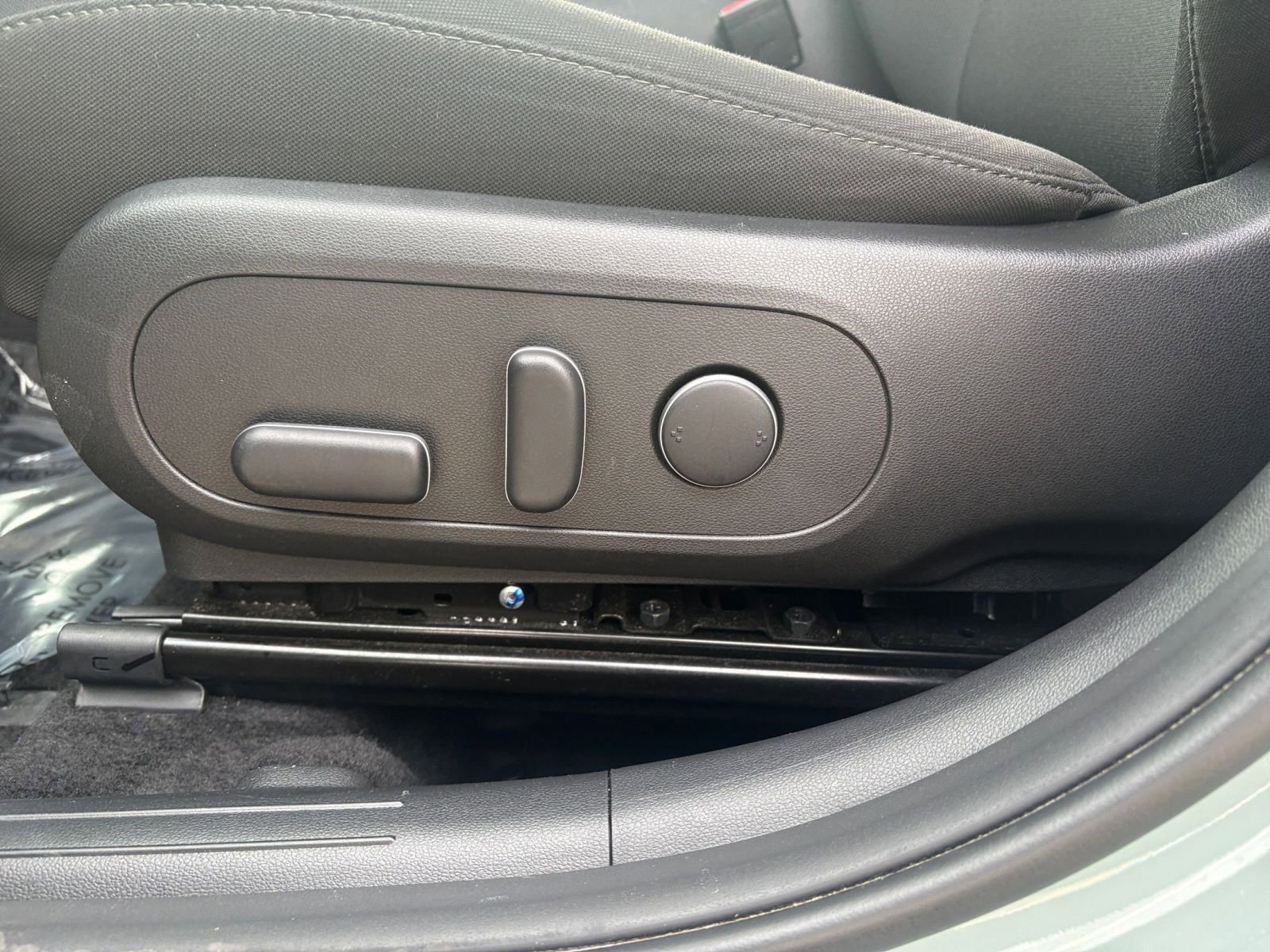 Used 2025 Hyundai Kona SEL image 23