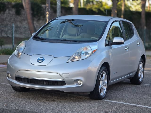 Used 2012 Nissan Leaf SL FWD image 19