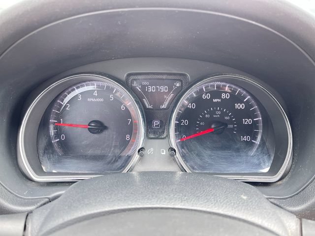 Used 2017 Nissan Versa SV FWD image 13