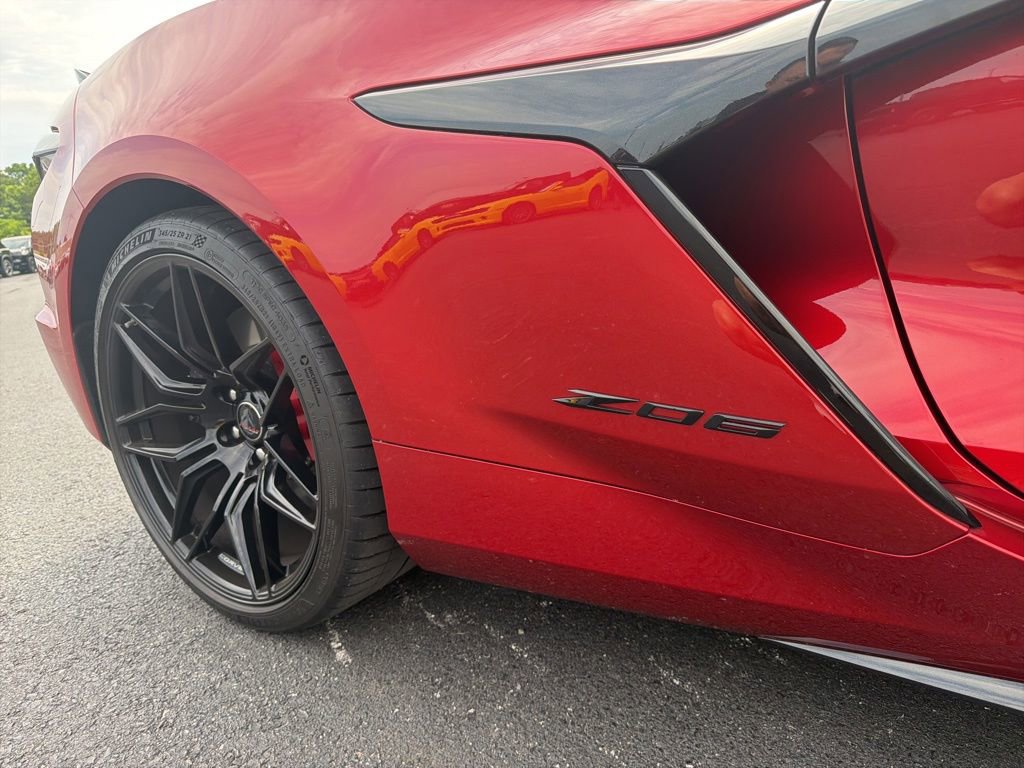 Used 2026 Chevrolet Corvette Z06 RWD image 13