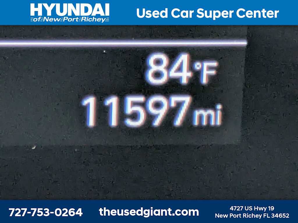 Used 2024 Hyundai Kona SE image 32
