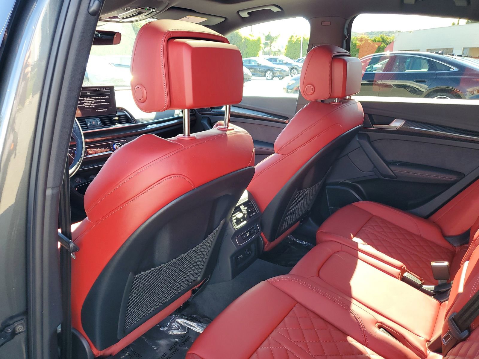 Used 2025 Audi SQ5 Premium Plus w/ Premium Plus Package image 13