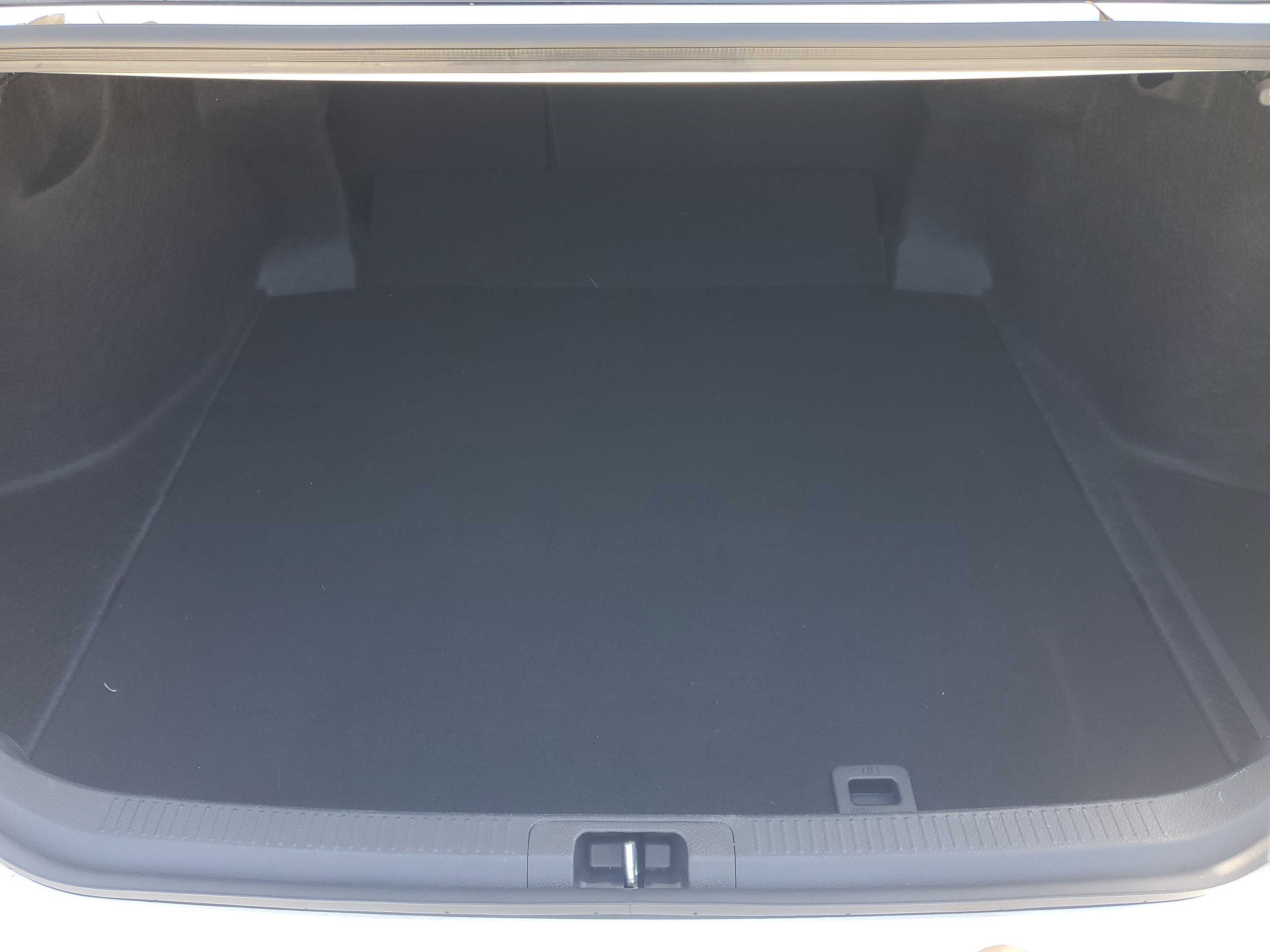Certified 2025 Toyota Camry LE FWD image 9