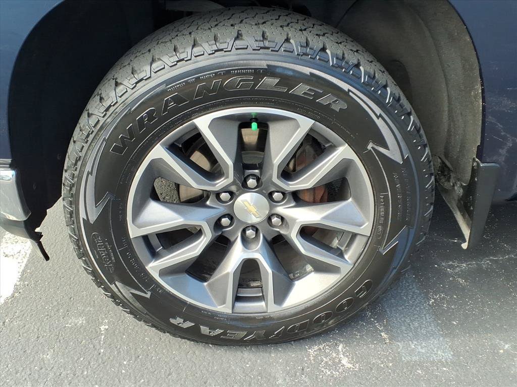 Used 2020 Chevrolet Silverado 1500 LT AWD/4WD image 15