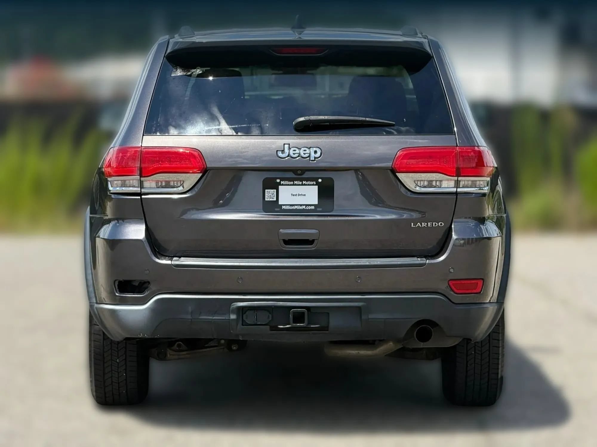 Used 2016 Jeep Grand Cherokee Laredo w/ Quick Order Package 23E AWD/4WD image 4