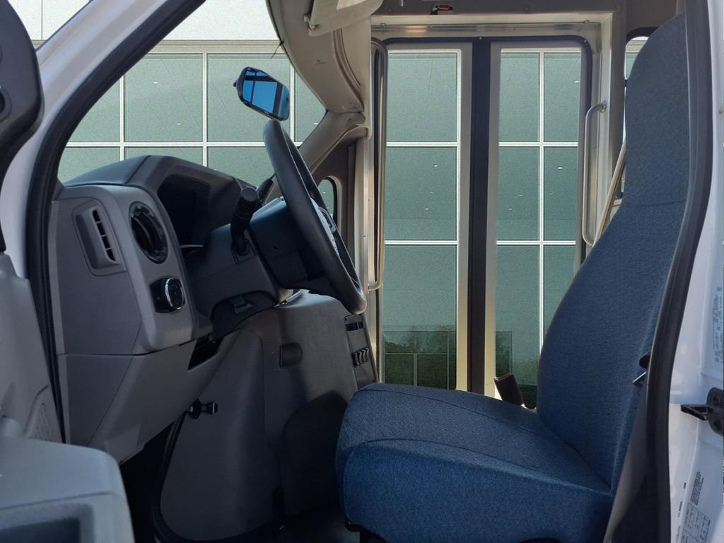 Used 2025 Ford E-450 and Econoline 450 Super Duty w/ Shuttle Bus Prep Package RWD image 16