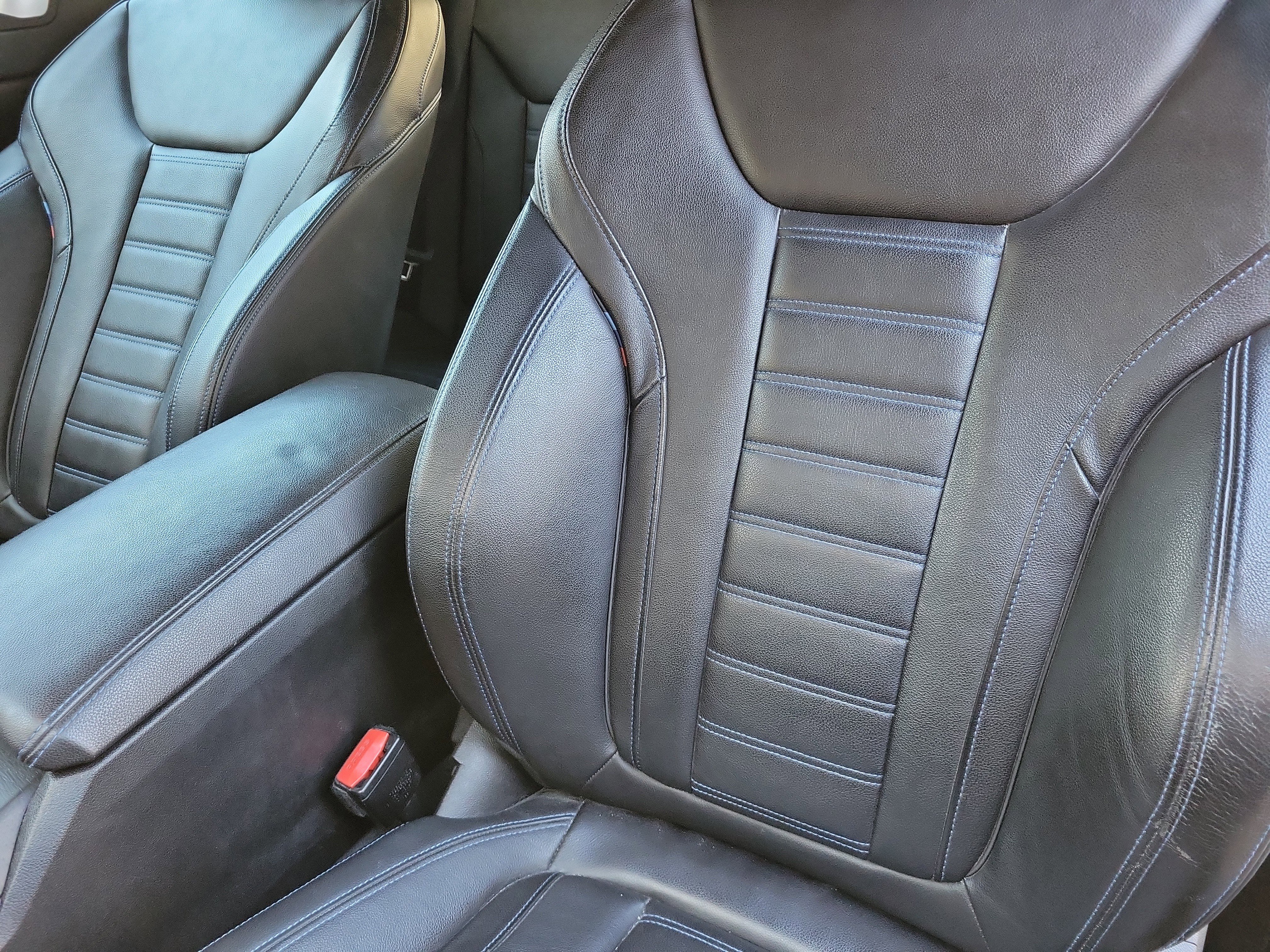 Used 2022 BMW 440i xDrive Convertible w/ Premium Package image 11