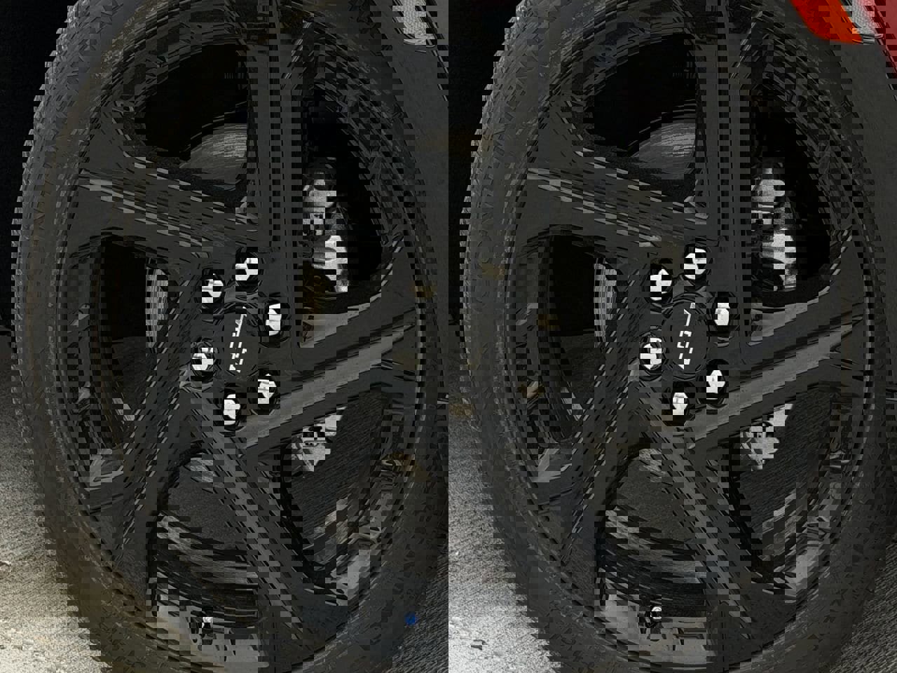 New 2026 Chevrolet Equinox EV RS image 9