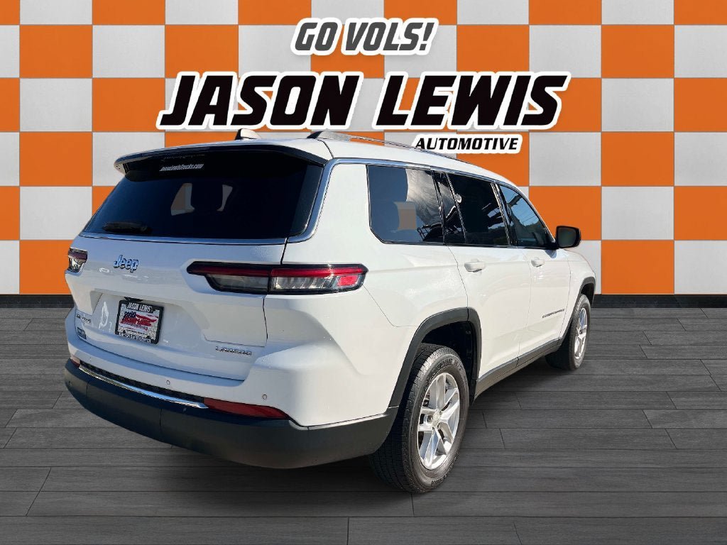 Used 2021 Jeep Grand Cherokee L Laredo w/ Luxury Tech Group I AWD/4WD image 3
