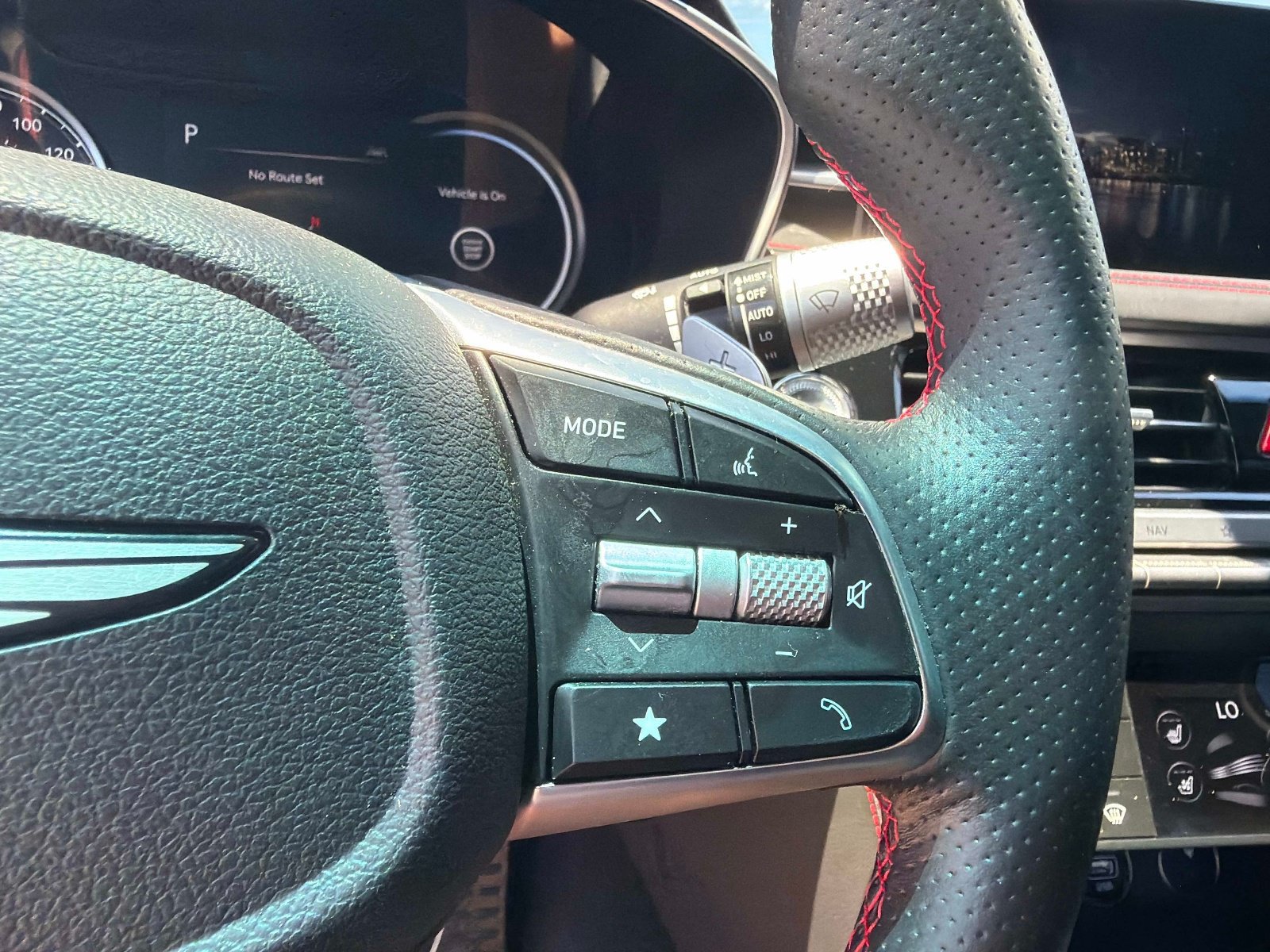 Used 2025 Genesis G70 2.5T w/ Sport Prestige Package RWD image 26