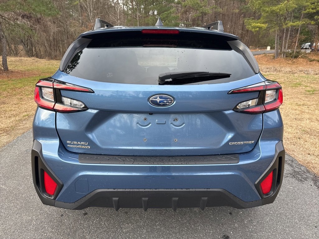 Used 2024 Subaru Crosstrek 2.0i Premium image 10
