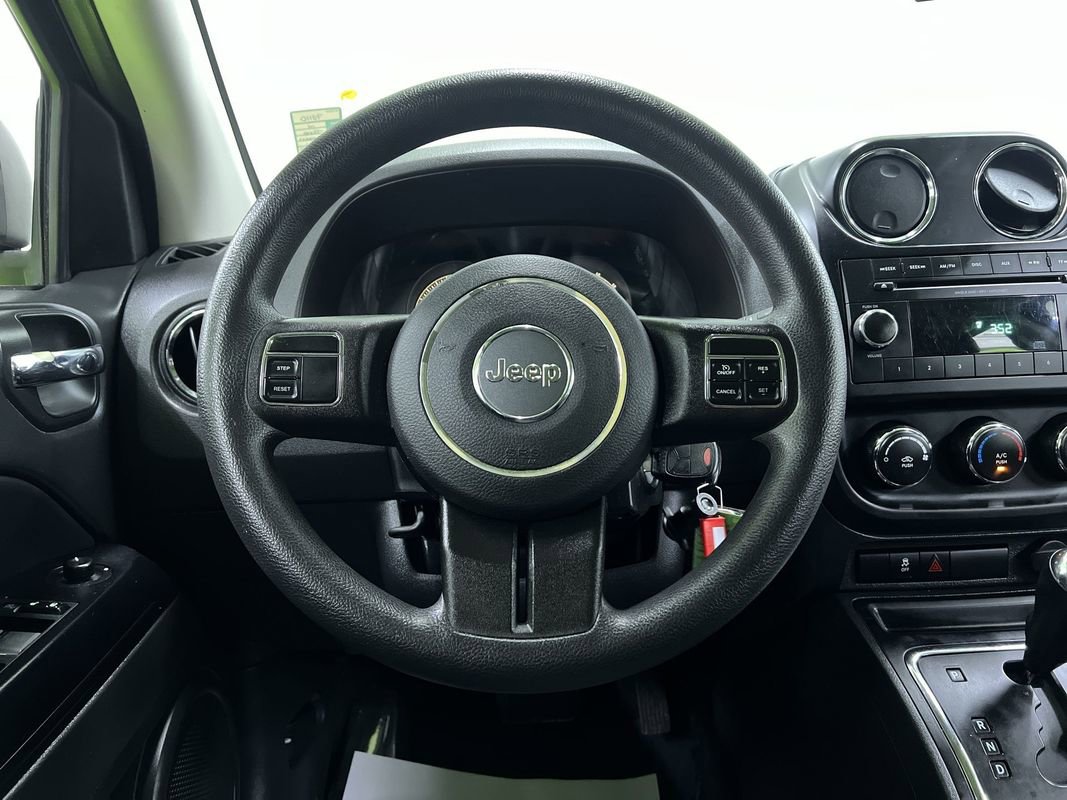 Used 2014 Jeep Compass Sport w/ Power Value Group FWD image 18