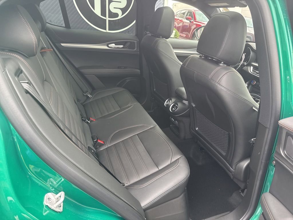 New 2025 Alfa Romeo Stelvio Sprint image 20