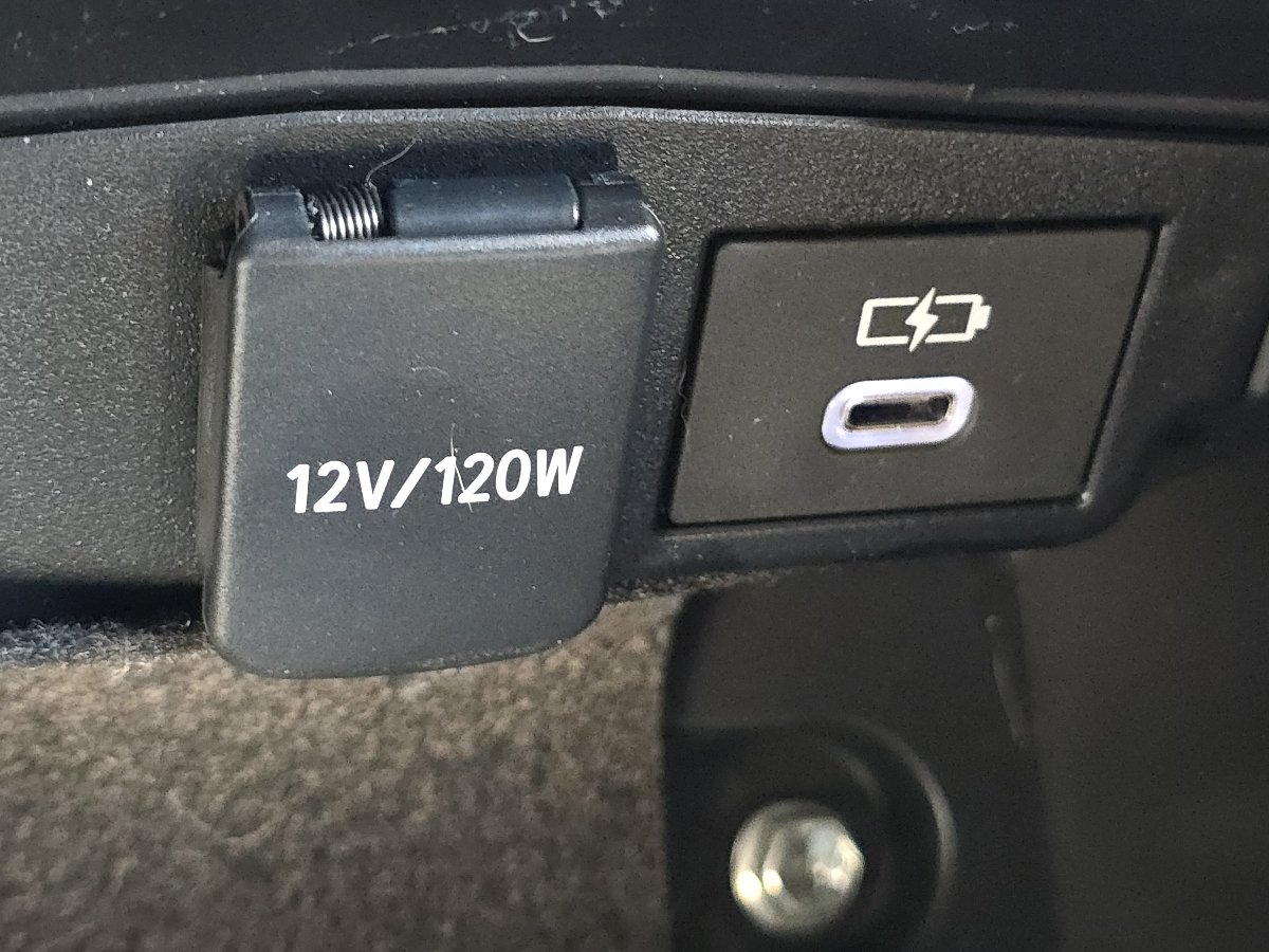 Used 2024 Toyota Corolla XSE FWD image 11