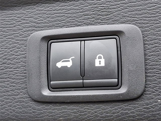 Used 2024 Mitsubishi Outlander SE Black Edition image 28