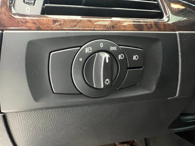 Used 2008 BMW 328xi Sedan image 28