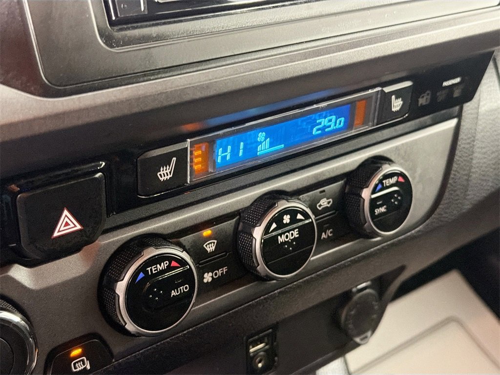 Used 2017 Toyota Tacoma TRD Off-Road image 15