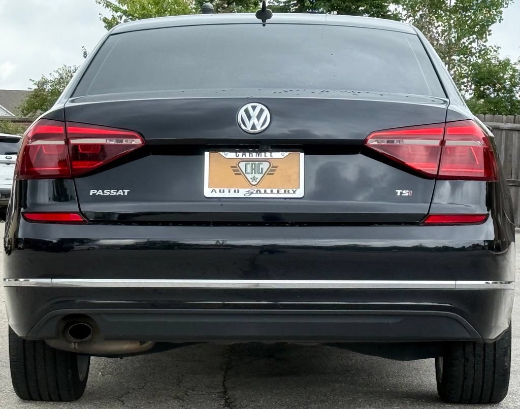 Used 2019 Volkswagen Passat 2.0T Wolfsburg w/ Wheels & Sunroof Package FWD image 4