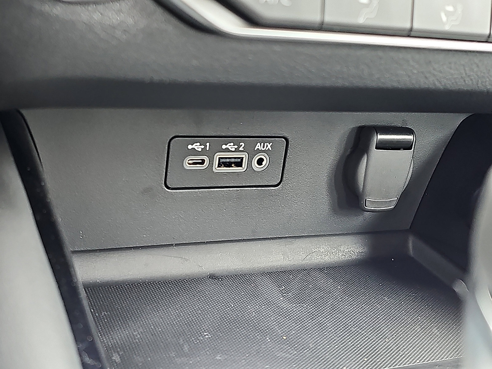 Used 2025 Nissan Altima 2.5 SR image 23