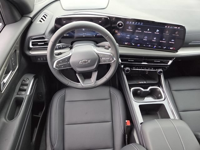 New 2027 Chevrolet Traverse LT w/ Midnight/Sport Edition FWD image 24