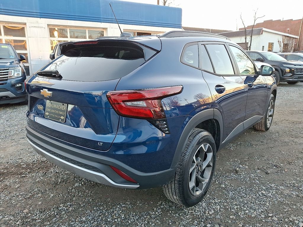 Used 2024 Chevrolet Trax LT image 8