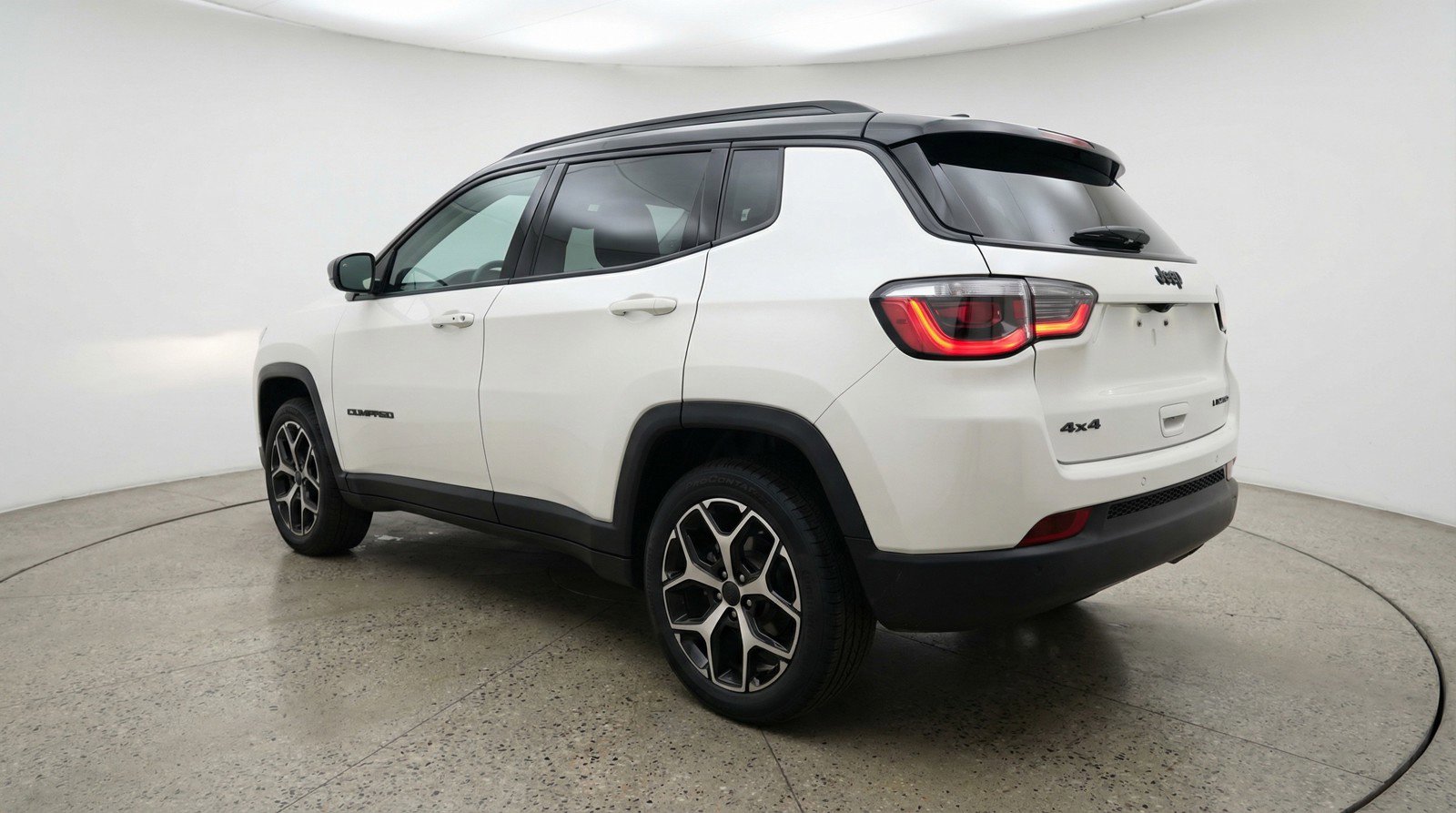 Used 2025 Jeep Compass Limited image 6