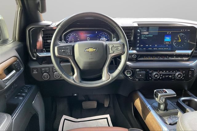 Certified 2024 Chevrolet Silverado 1500 High Country w/ High Country Premium Package AWD/4WD image 5