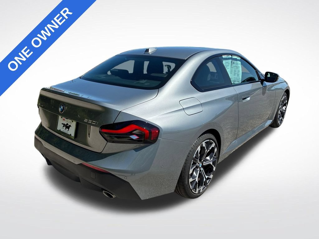 Used 2025 BMW 230i xDrive Coupe w/ Convenience Package AWD/4WD image 3