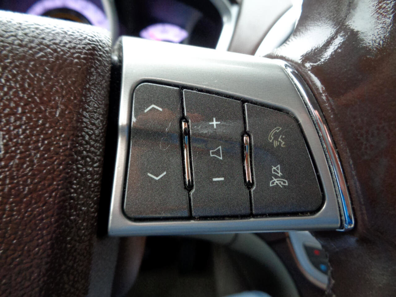 Used 2011 Cadillac SRX Luxury image 14