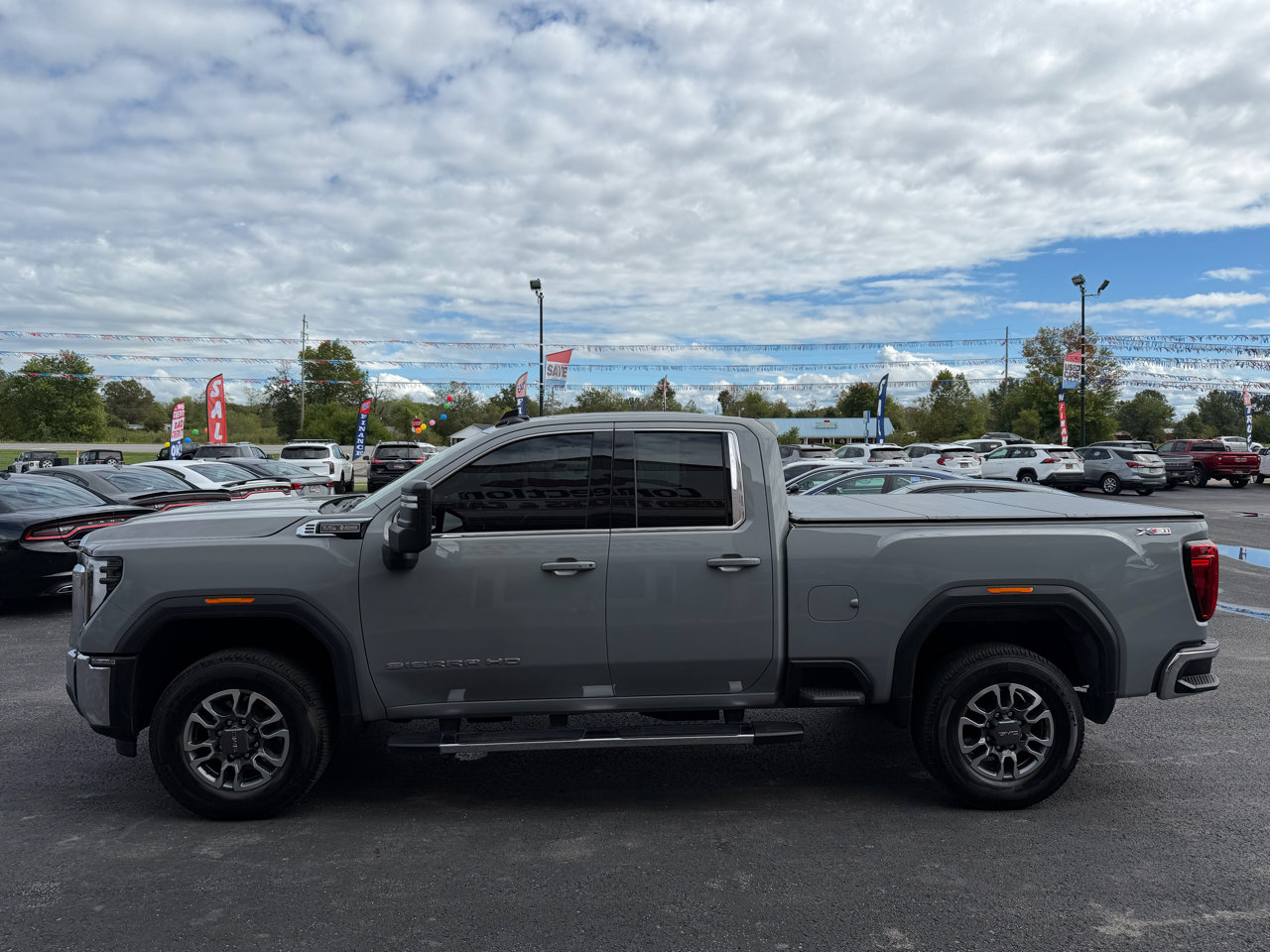 Used 2024 GMC Sierra 2500 SLE w/ SLE Value Package; image 10