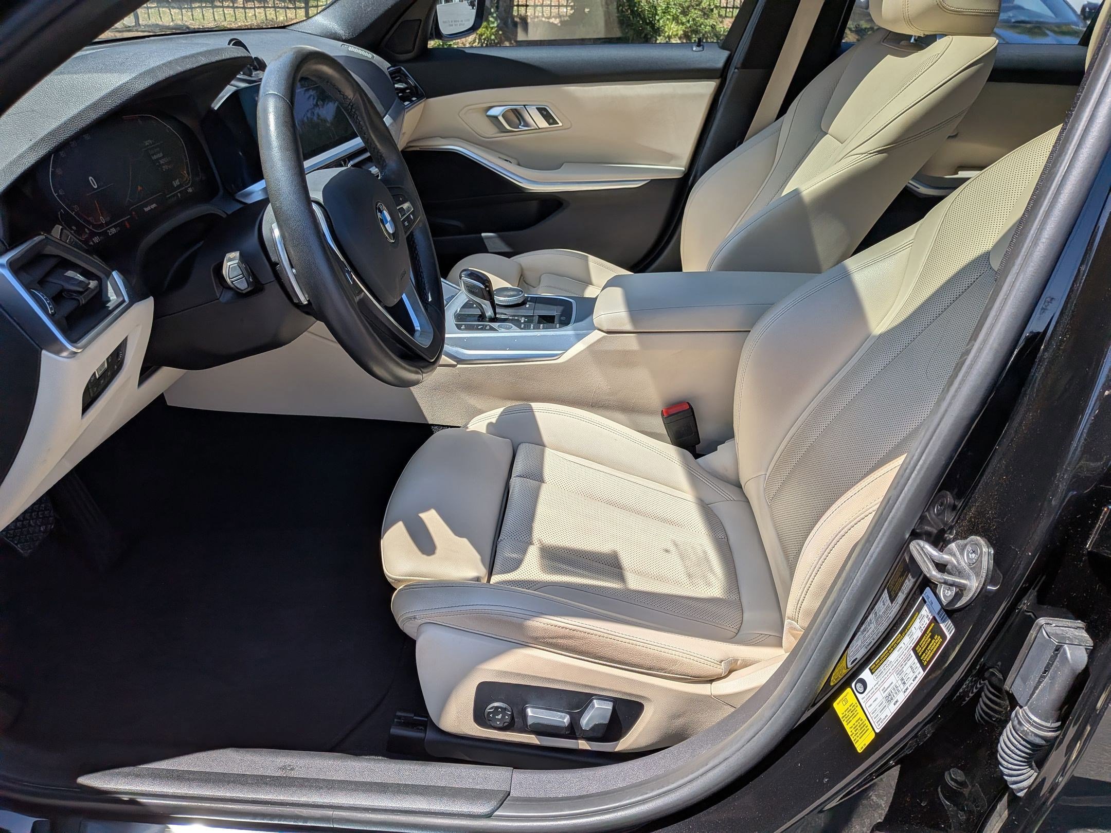 Used 2022 BMW 330i Sedan w/ Convenience Package RWD image 15
