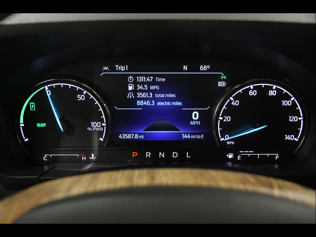 Used 2023 Ford Maverick Lariat w/ Lariat Luxury Package FWD image 8