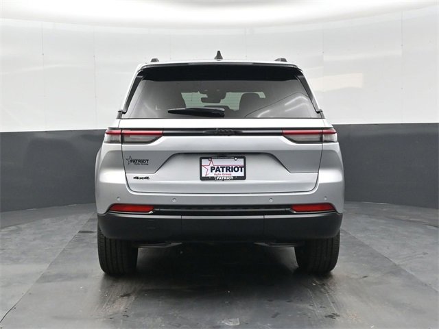 New 2025 Jeep Grand Cherokee Altitude image 5