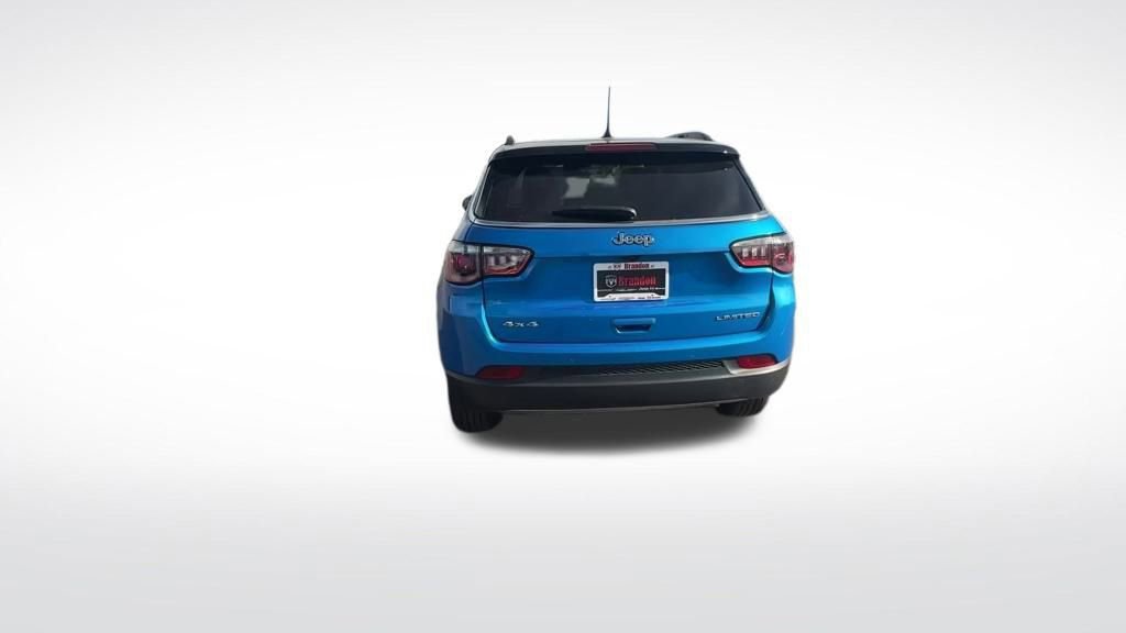 Used 2024 Jeep Compass Limited image 34