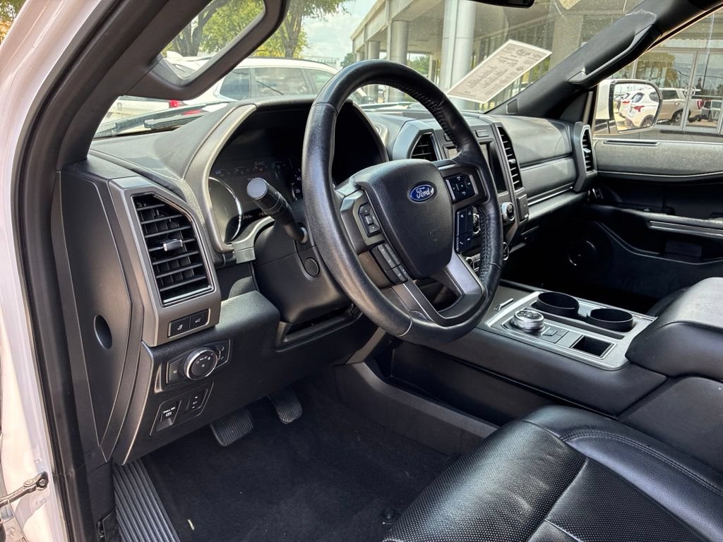 Used 2019 Ford Expedition XLT w/ Equipment Group 202A RWD image 22