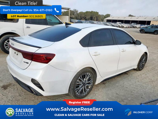 Used 2022 Kia Forte GT-Line w/ GT-Line Premium Package image 4