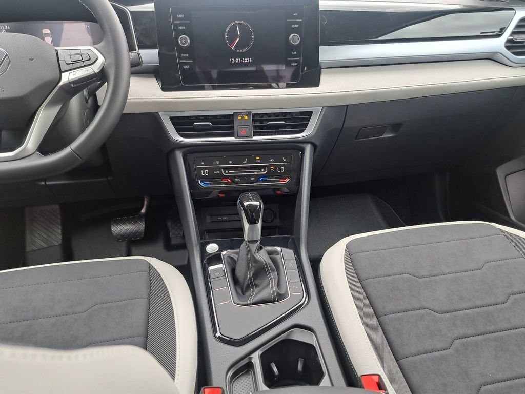 New 2026 Volkswagen Taos SE image 22