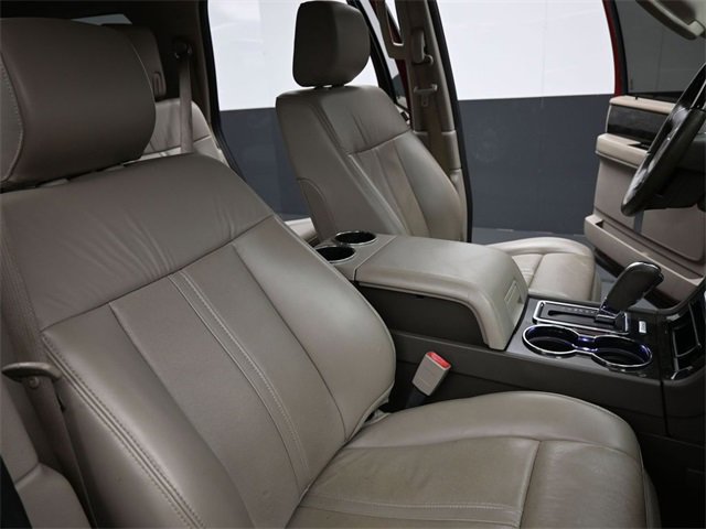 Used 2017 Lincoln Navigator Select image 28