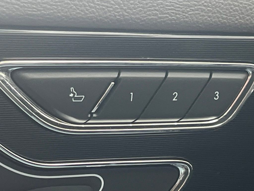 Used 2020 Lincoln Corsair AWD w/ Equipment Group 101A image 30